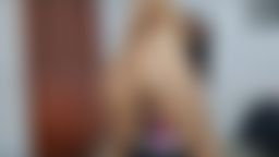 a********x : me encanta sentir como entra completamente mi dildo y me excita mucho , les gusta ver mi culo grande