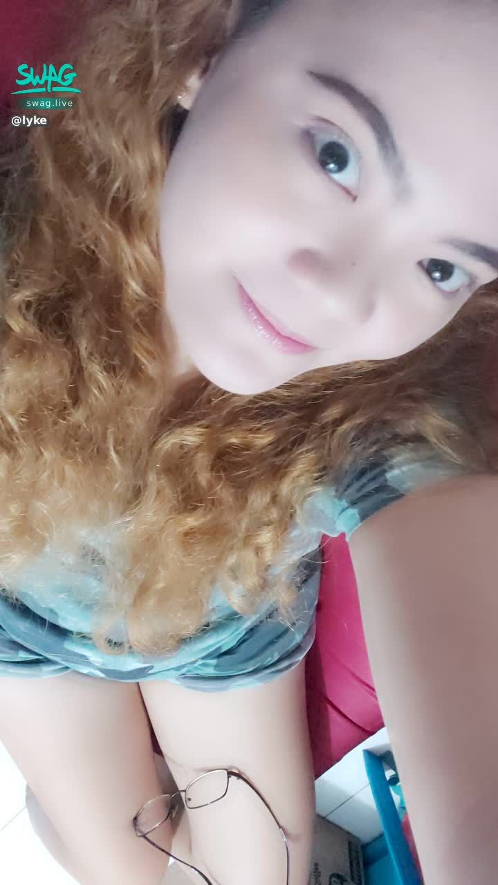 l**e : selfieday