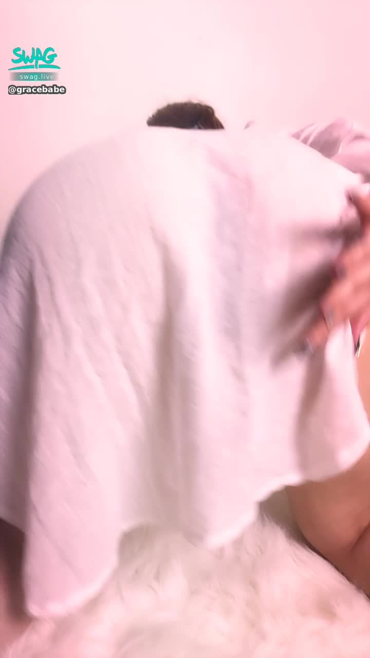  : 🌟寵粉低鑽🌟🔞戰袍亮相🔞臀部特寫🉐️
蜜桃臀🍑上位感🥴想嘗試絲絲在寶貝💕的上面搖嗎


🆕發情🔥母貓🐈絲絲🐝新長片
可以來跟濕濕💦領🎁免鑽🎁小禮物⬇️⬇️
https://app.swag.live/flix/5e9930ea43a93618b8ec87f3