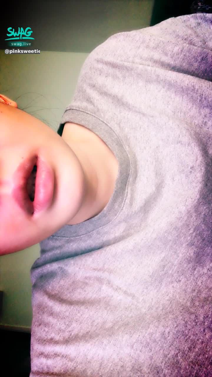  : 😞