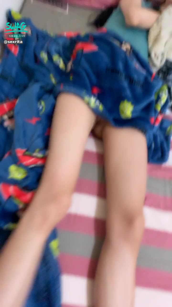 s*****a : 露臉實戰被鄰居幹醒❤️好大