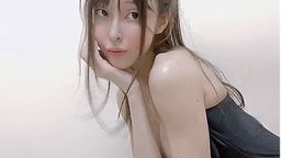 cartiernn : 被說技術很好..射了還硬梆梆.?只是也射太多了吧~哥哥很壞呢、人家早餐都還沒有吃呢、下著大雨..