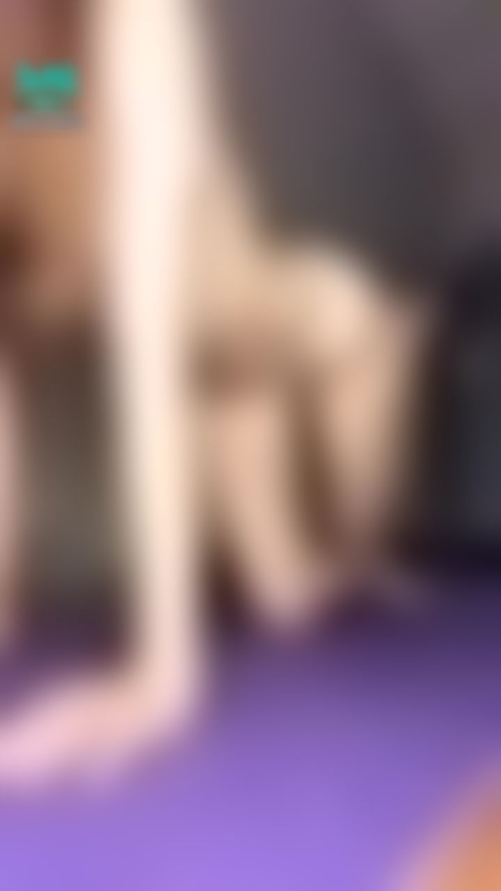  : Almost naked stretching 🥵😘