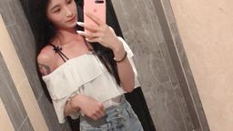 s*****a : 姐妹男友來找我拿東西 門忘了鎖他直接進來看到熟睡的我性慾大發 直接把我插醒 還內射我了❤️ 姐妹男友真好用