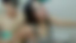 d*******e : 大奶妹感到欲火焚身就赶紧洗澡降欲火,没想到冲一冲,洗一洗,没想到越洗越不能降欲火,一边冲一边自摸没想到被房东偷拍,没想到房东冲进来求爱,两个人在亲吻下就来和房东口交,帮房东舔龟头,感觉来时就口交弟弟来到刺激时,房东想进入穴洞口,进出进出途中就把整个插进水穴洞~感觉爽到说不出话来,又痛又爽~💢