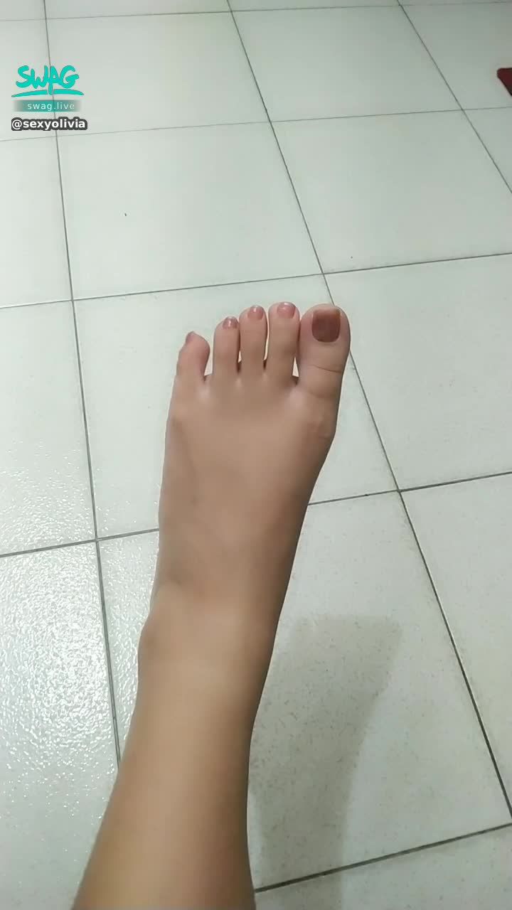  : take a footjob ❤️