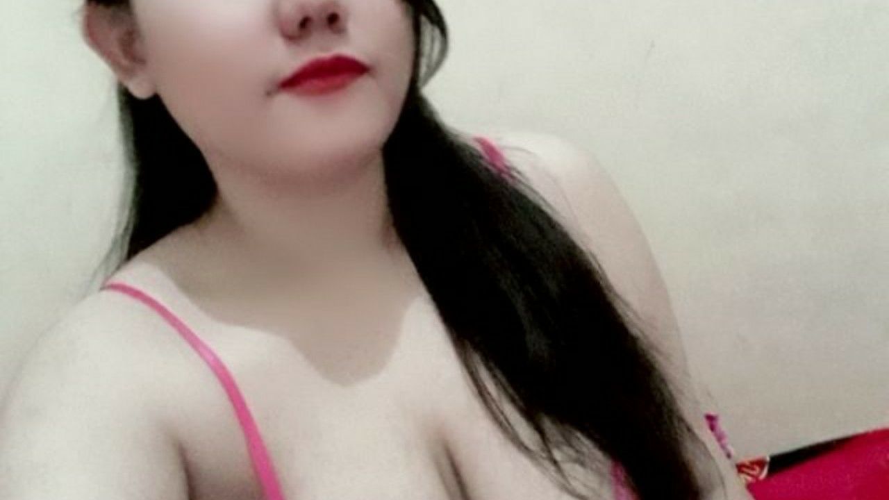 q******e : The game of women who are horny badly💦🔥🔥