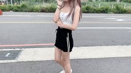 nanababe : 🎈片長19分鐘🎈
固砲的溫馨接送情,沒想到一上車就開始亂摸,不停的往人家敏感地帶摸去,直接慾火焚身⋯還命令nana要在人來人往的路邊摸穴給他看!nana也受不了主動在車上吃屌!但礙於人潮一直變多,只能要固砲送我回家,沒想到回家後繼續開幹,最後還偷拔套⋯⋯⋯
🎁領片方案🎁 1️⃣追蹤➕一個跳蛋🉐5部《實戰淫片》 2️⃣首次解鎖長片,並截圖按讚畫面 傳給nana🉐️2部《絕版長片》 ⚠️想直接約會,私訊nana : 我想約你⚠️
