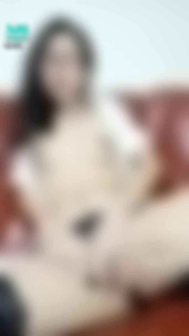 : 👠吊帶絲襪女老師教學🈲️指教到一半，讓人家吃了自己的淫水，舌頭表現的就是吃不夠的感覺，只有精液能滿足我‼️（開聲音）