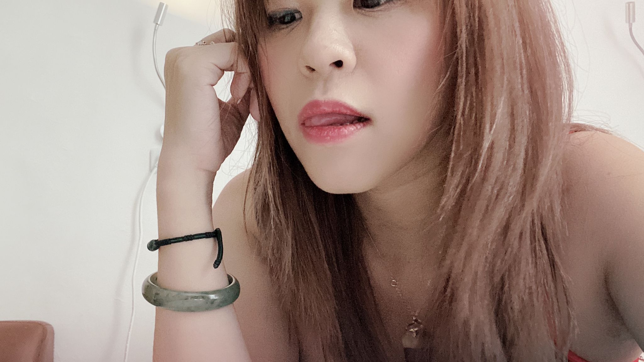 helenesexbaby : 我最幸福的事～吃美味的肉棒🎤