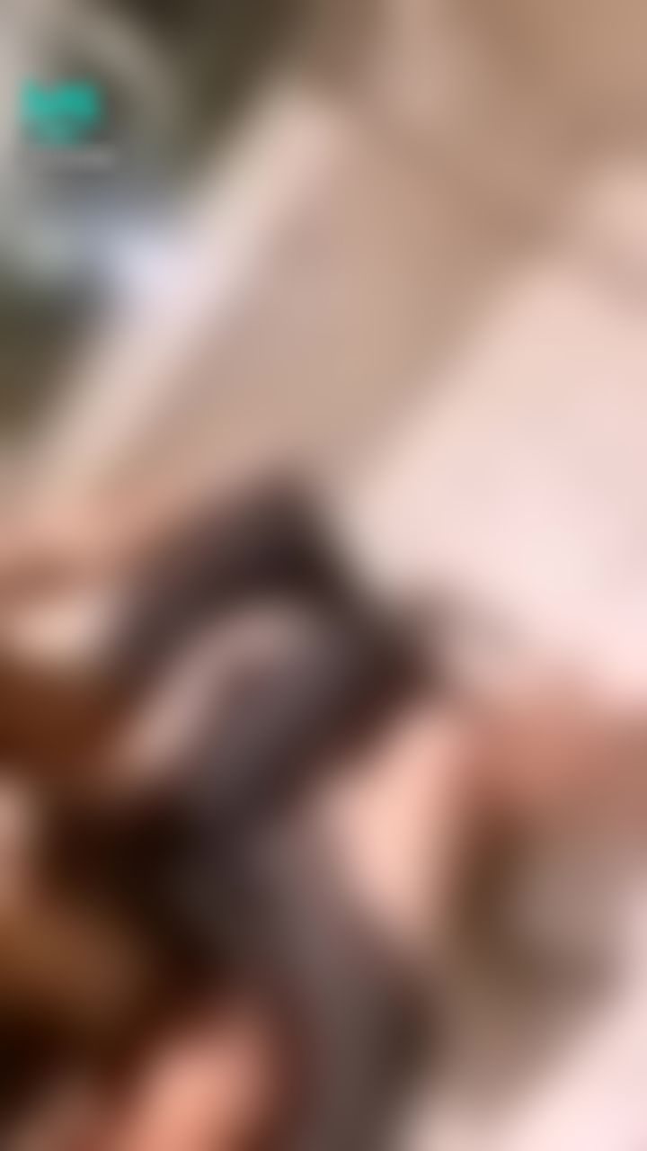 e********e : 今天想壞壞的咪咪
跟粉絲宵夜都沒吃完就被撩到癢癢的🙈🙈🙈
不囉嗦就直接來壞壞了😝😝😝😝
準備洗香香🙈🙈🙈🙈