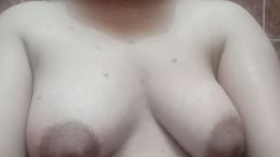t*******a : I want naked 🍌💦