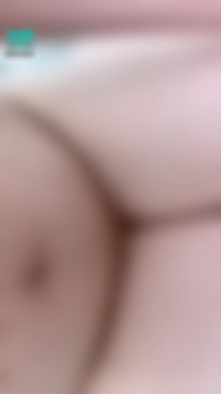  : 新牌上架 順便尿尿 / New video up waert while peeing