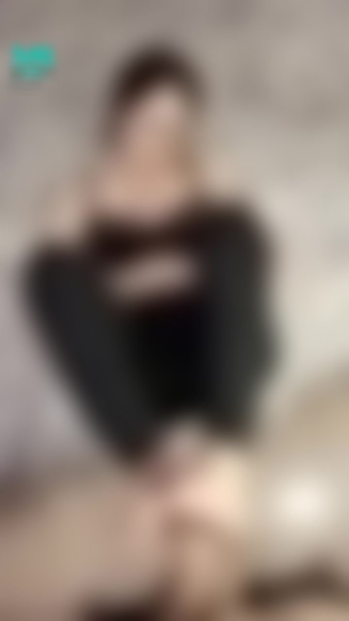  : footjobs