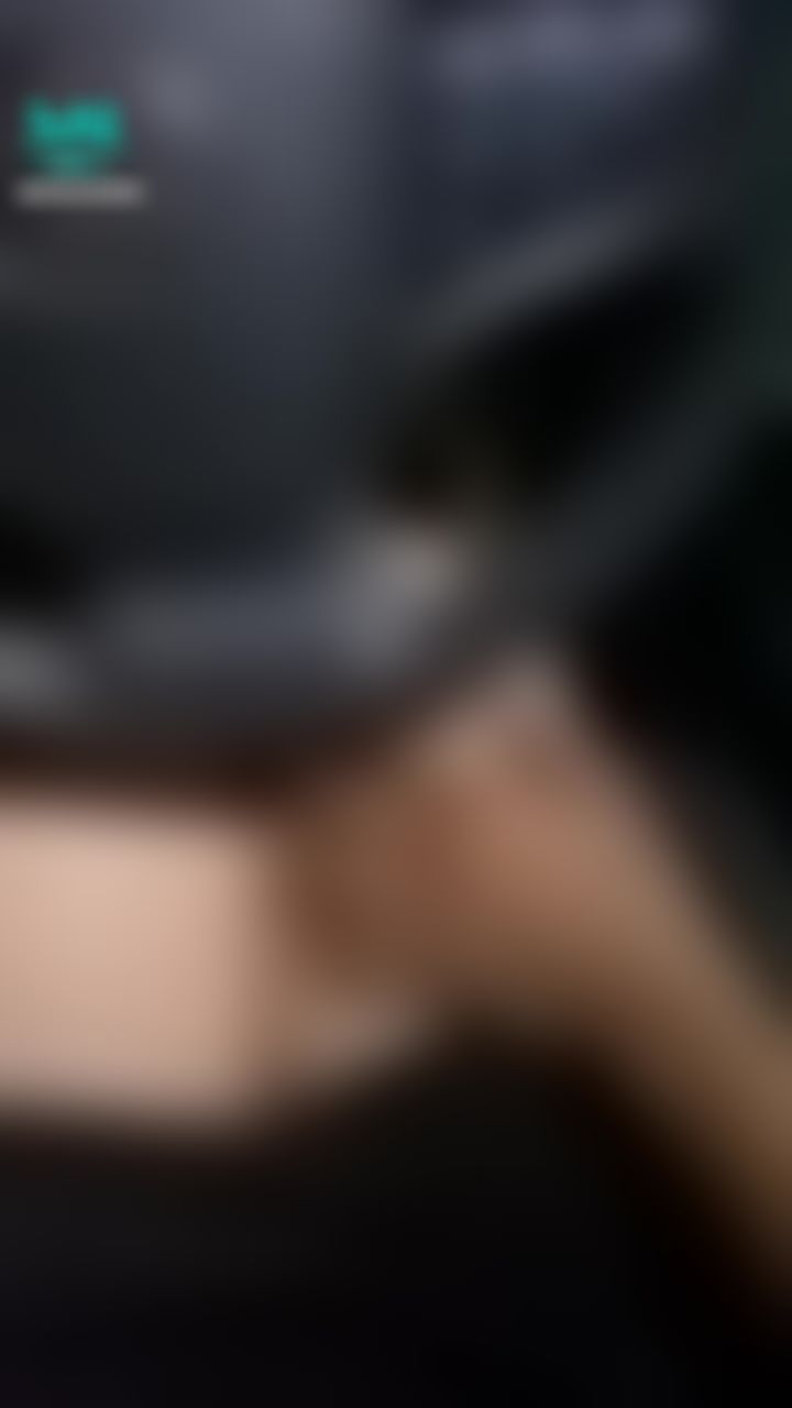 e********e : 處男粉絲😳😳😳

真是心急😓😓

人家還在開車呢😳😳

一直摸人家😓😓

害人家整個濕透了💦💦💦

喊著第一次要給咪咪🥰🥰🥰

那人家就不客氣嘍❤️❤️❤️