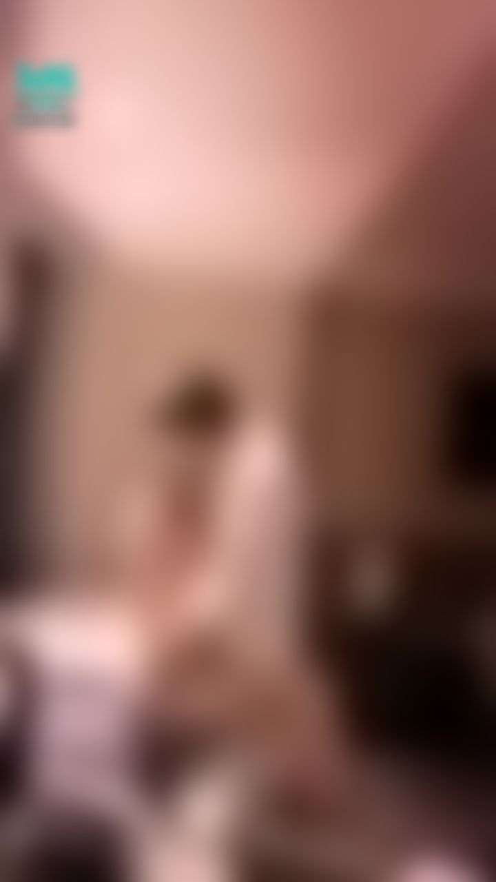 livybaby : 男伴已無法控制自己❤️