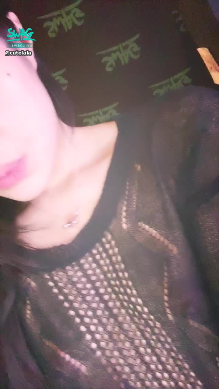 c******a : Babies, it's off early today 😅😅
I'm a little exhausted, I'm falling asleep 😂 Today, there is a brother who gave me a gift in the live broadcast room, remember to private message me to get benefits 💕💕💕