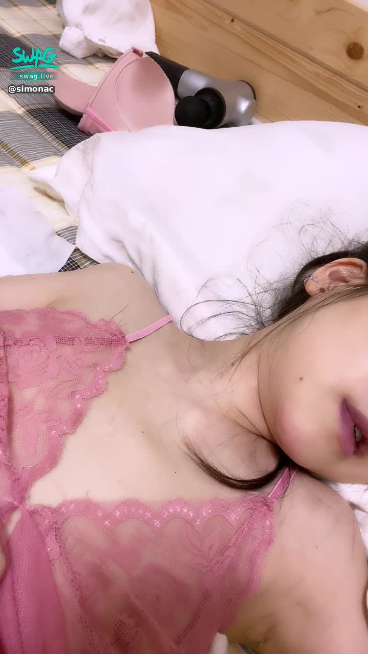  : 謝謝剛來殘寶貝的直播，咱們中午再見！Thanks for joining my live, see you again at noon!
