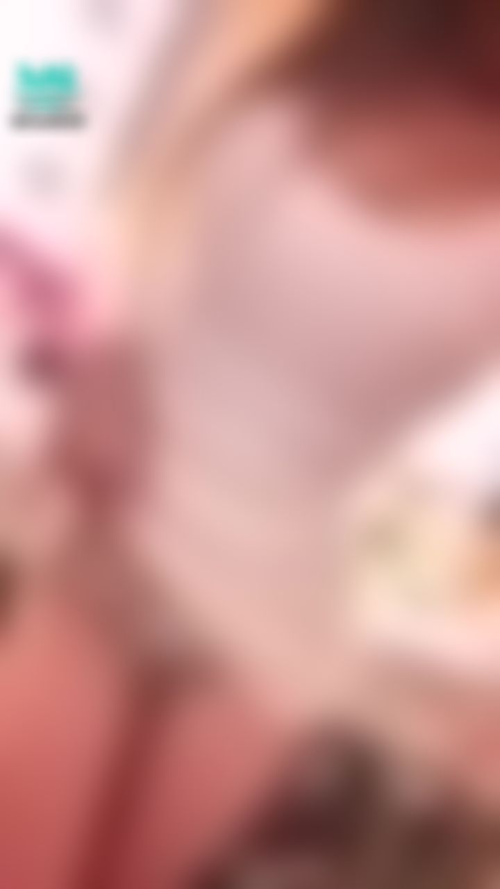 dearcindy : Wow 大奶要彈出來了🔥🔥🔥