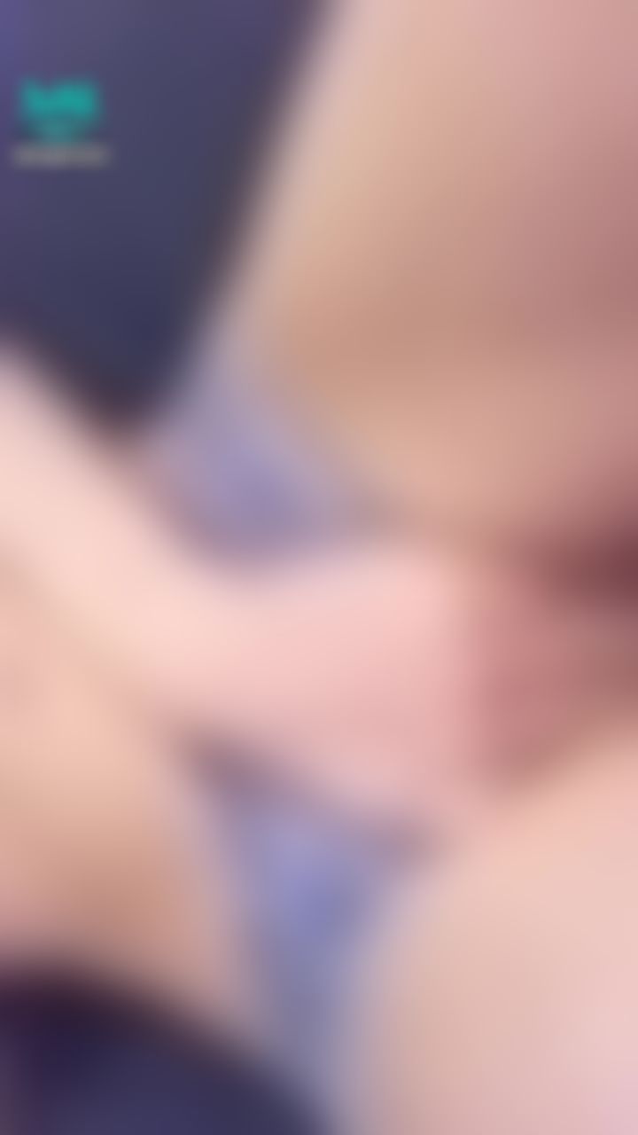 a*******o : 慢慢的脫下我的小褲褲..