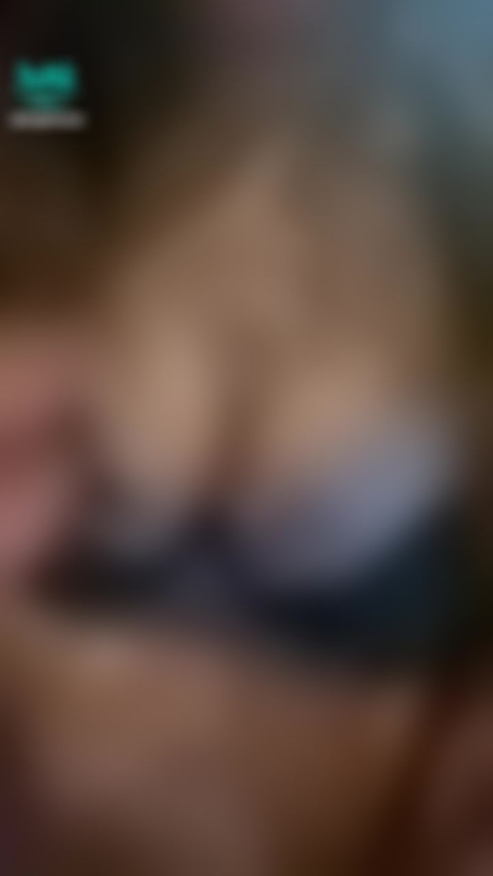  : 🔞淫女coco🔞大秀雙乳，想被你吸到發抖