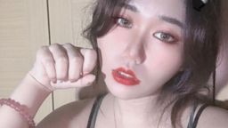 s*****e : 每天都想跟哥哥做的睡前運動🏊♀️
冷冷的天氣只能用哥哥的肉棒取暖