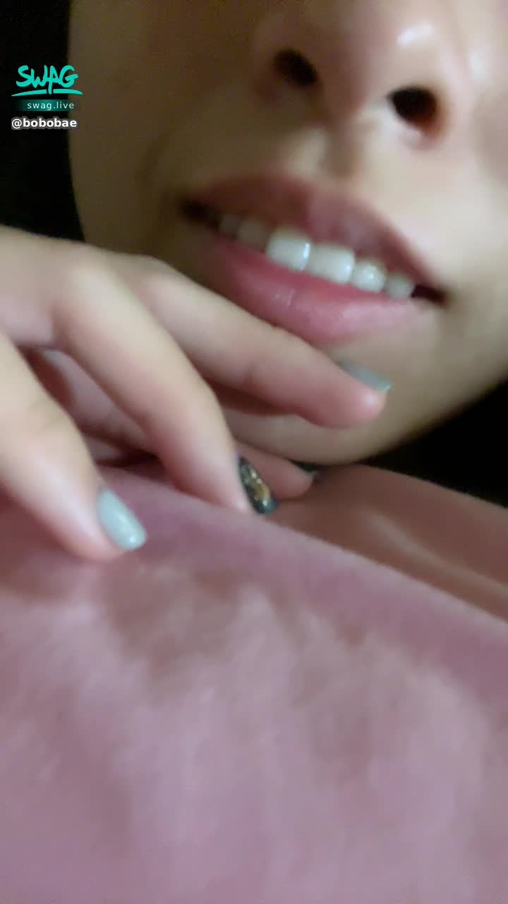  : 好冷好冷～
有沒有穿暖暖的呀～😊