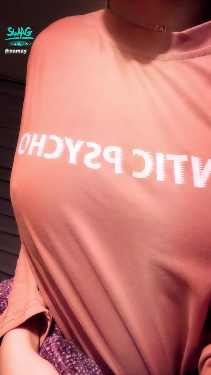 n***y : 睡不著🥺有人想要陪娜美聊天嘛✨✨✨