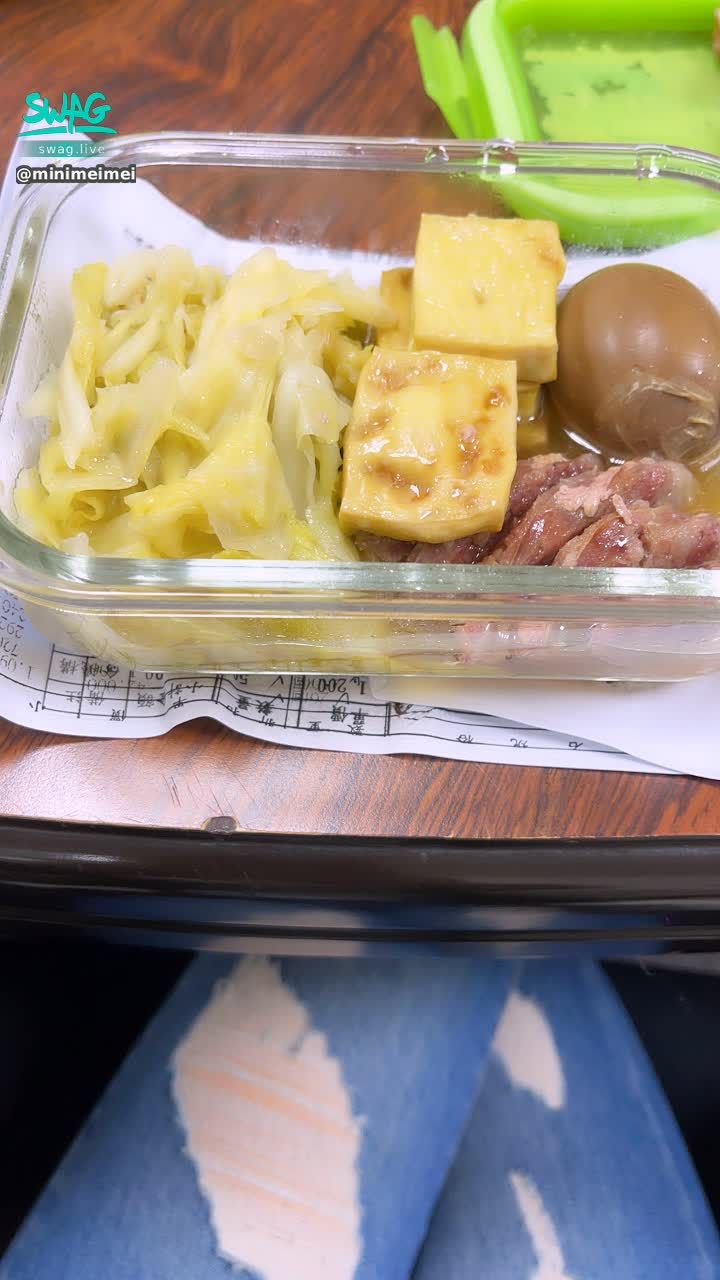 m********i : 午餐time🥣
早上起床煮の🤗