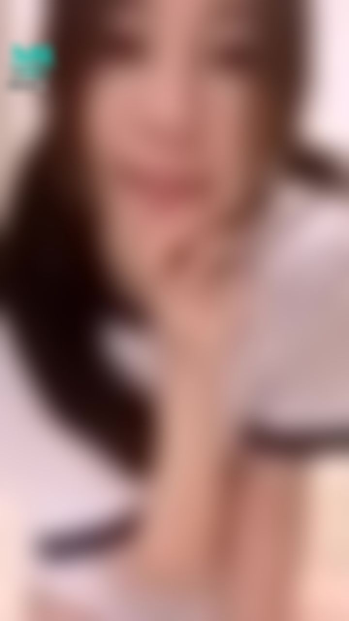  : 👧雙馬尾蘿莉學妹💕看人家色色的小嘴和舌頭⋯👅
