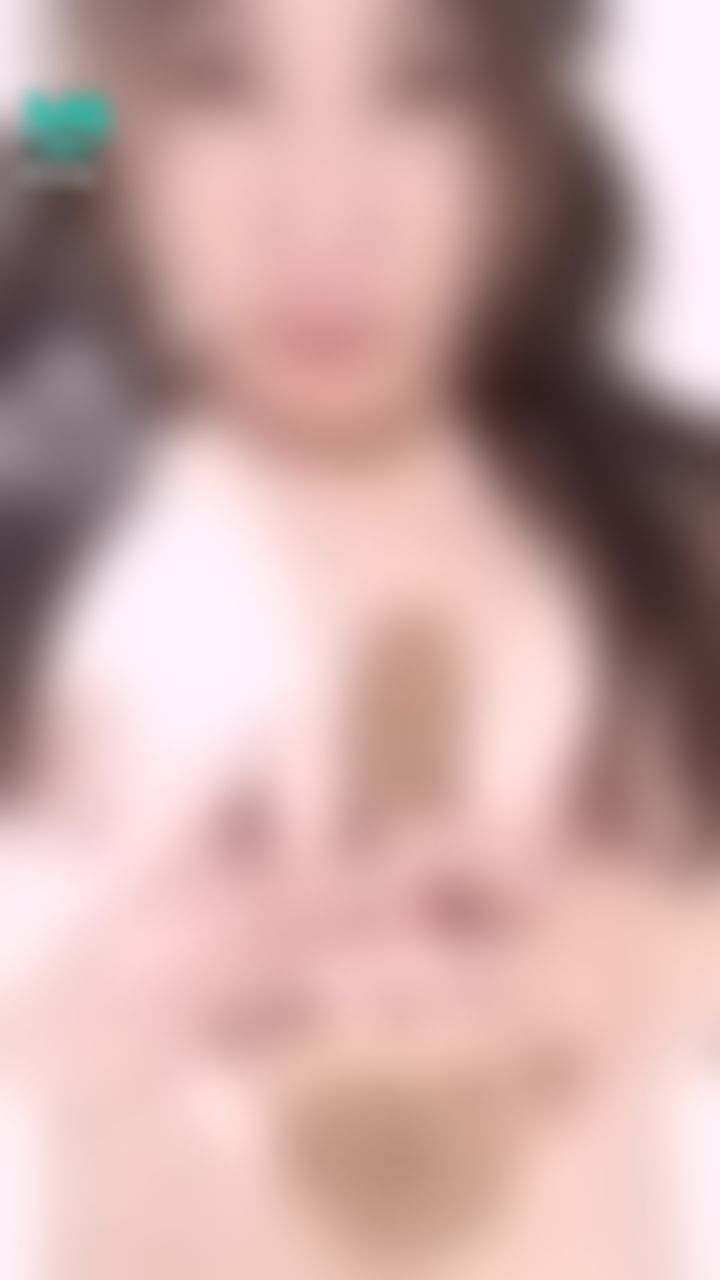  : 👧雙馬尾蘿莉學妹💕吐口水幫哥哥乳交按摩⋯