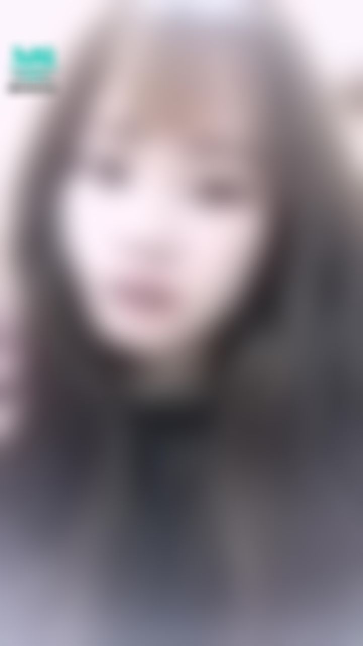 a*****e : 剪頭毛，其實只有修瀏海啦🤣不知道這樣有沒有更萌一點呢？哥哥們喜歡aba的新造型嗎？快來跟我說唷❤️