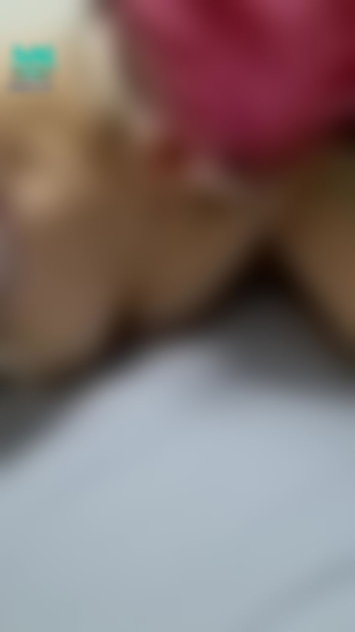  : ❤紅色小護士❤慾火焚身小穴好癢
哥哥要一起玩跳蛋 要的打要~二月小護士立馬跟你一起玩