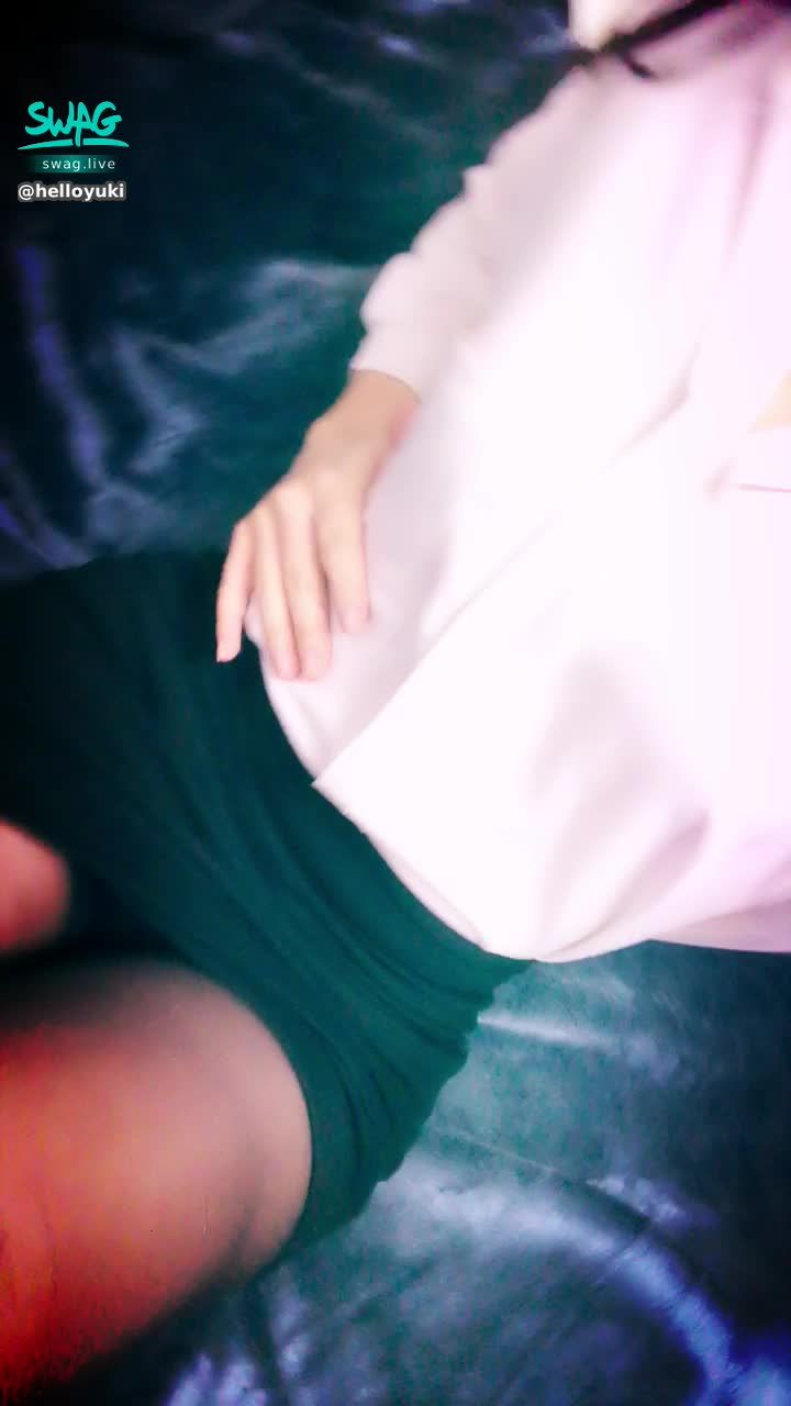  : 白天的班結束之後...晚上換當你專屬的小秘書好嗎💕