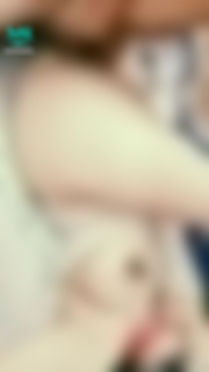  : 被肉棒插入的淫蕩小母狗