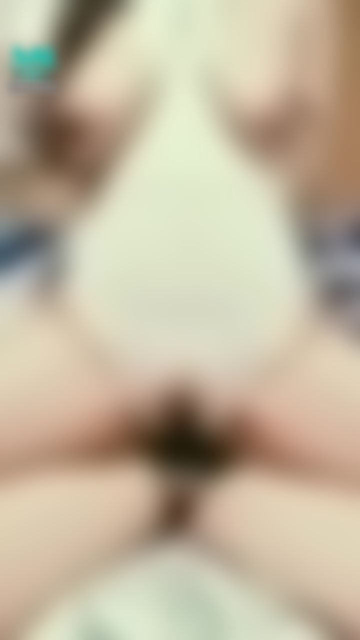  : 女上姿勢服務哥哥，可是我好想被用力撞的感覺🙈🙈