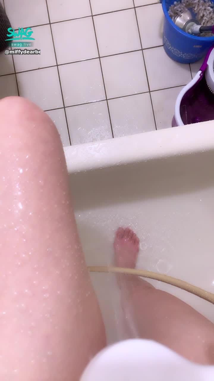 miffydearbebe : 沖洗乾淨才是⋯對另一半的尊重😳