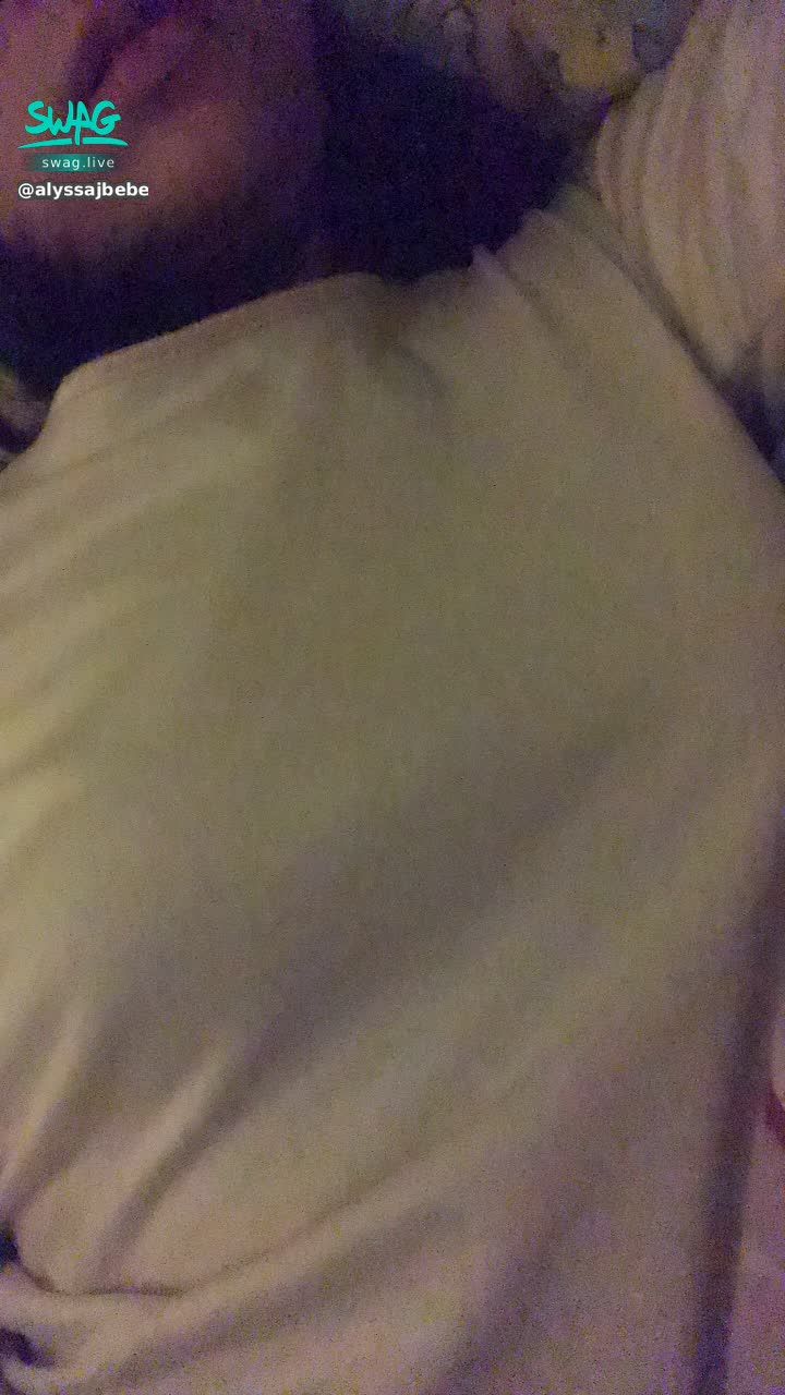 alyssajbebe : 晚安😴 希望可以跟你睡覺