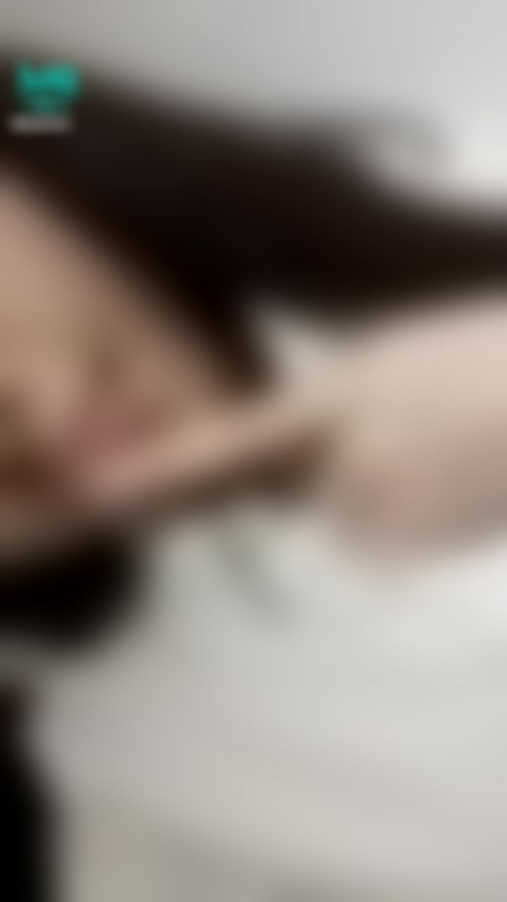 : 🈵秒❣️學生妹❣️吸舔含💦櫻桃小嘴今晚當你🐥溫暖的家