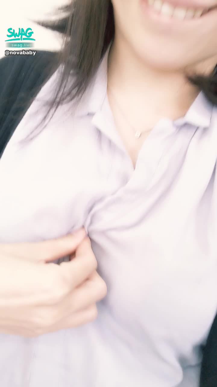 n******y : so boring at work 😩 ... secretly unbuttoning the shirt 😜 Let's see how sexy the underwear is today 🥺