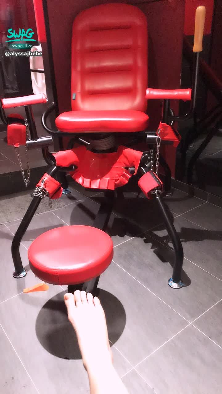 alyssajbebe : 有沒有人想玩👿👿