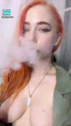 mollyredwolf : smoking hookah and showing boobs