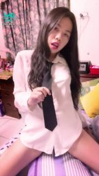 s******a : ㊙️私人性愛診療💉哥哥拉著領帶我在上面搖😍你這樣一直看著人家色色的臉😳人家會害羞🥺🥺
