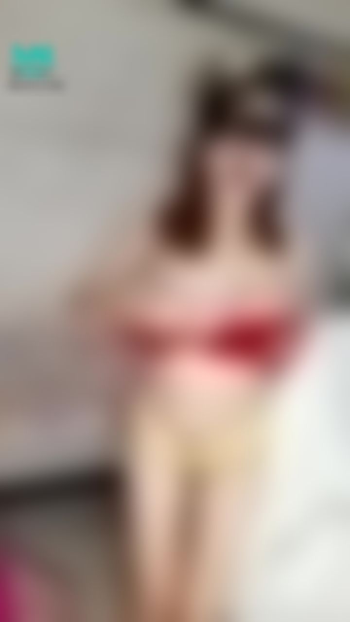  : 要我表演给你看吗？ 👅💦 加一件黄黄内裤😋🚗