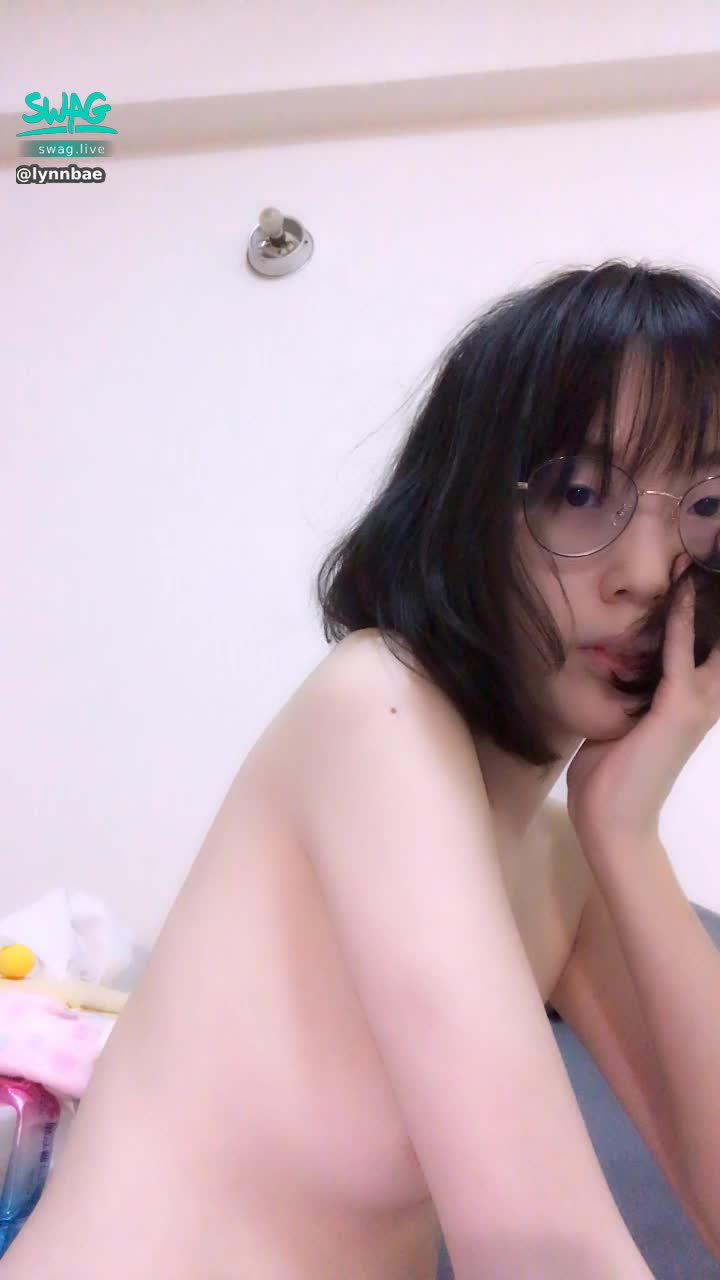  : 男朋友不需要有💰 要肯為妳花錢💋