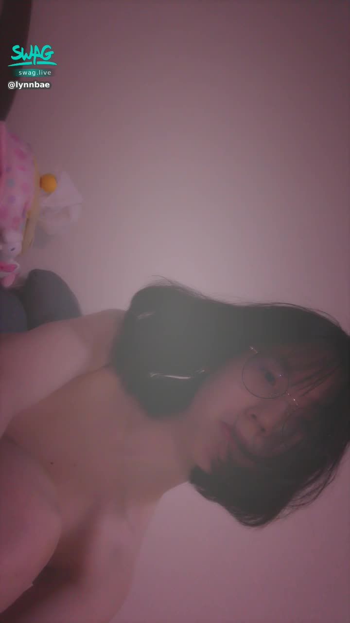  : 👩🏻「製造人類的工具」
👨「使用工具的人類」