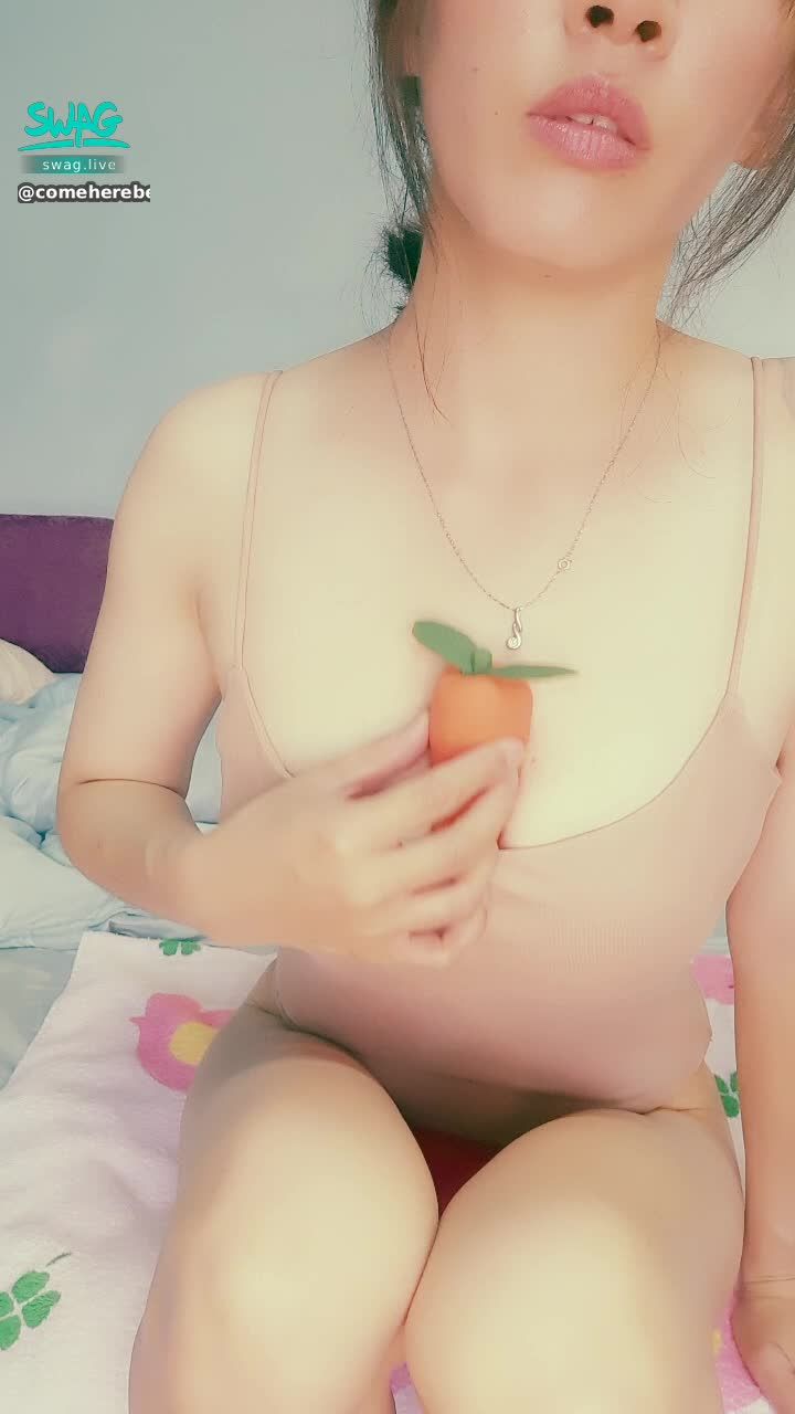  : 🥕葫蘿蔔的逆襲🥕……原來可以玩蔬菜乳交啊～