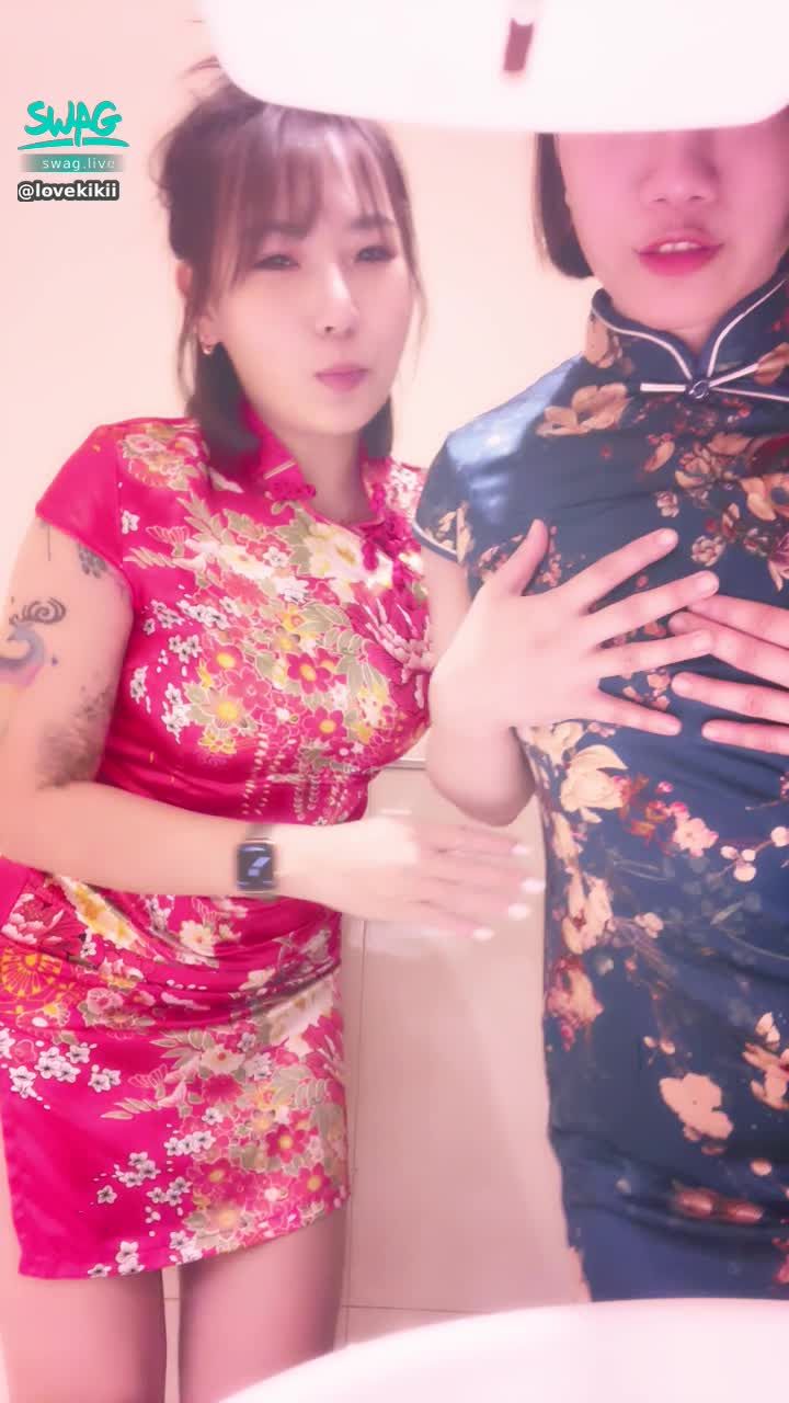 lovekikii : 磨豆腐 好色喔