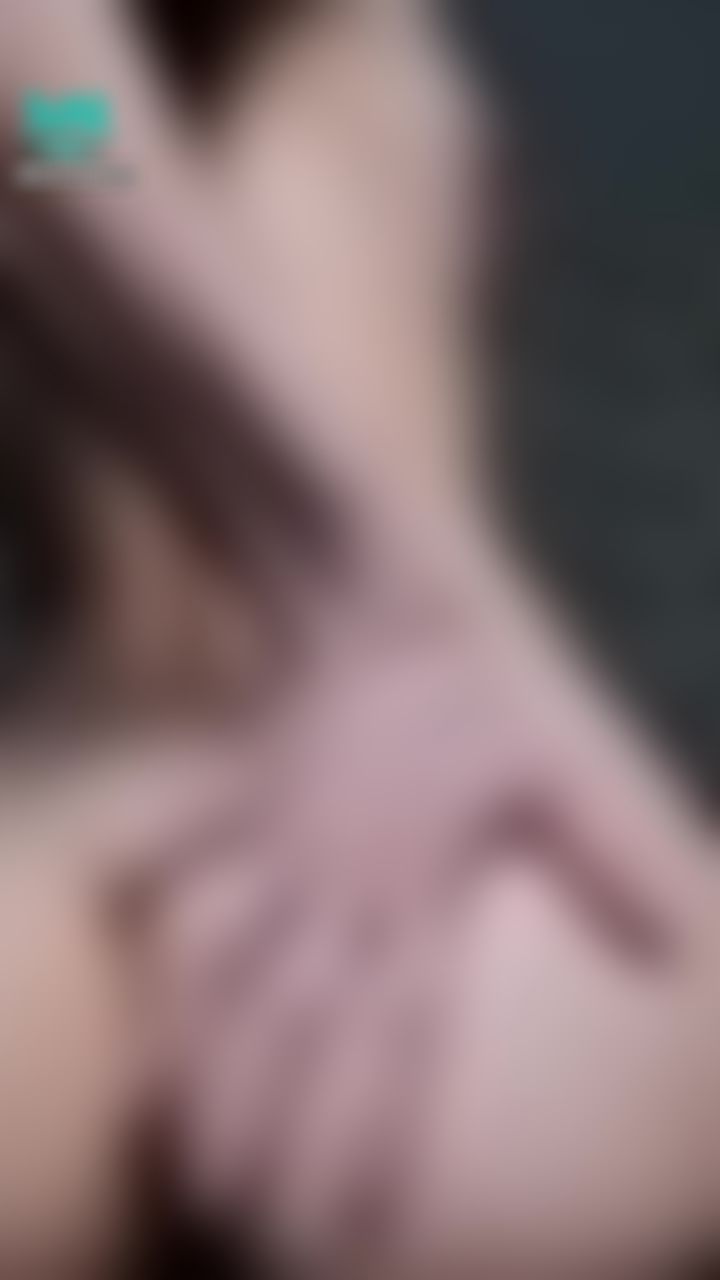 hunnybunnyy : Sexy asshole close to cam 😱😱😱😱