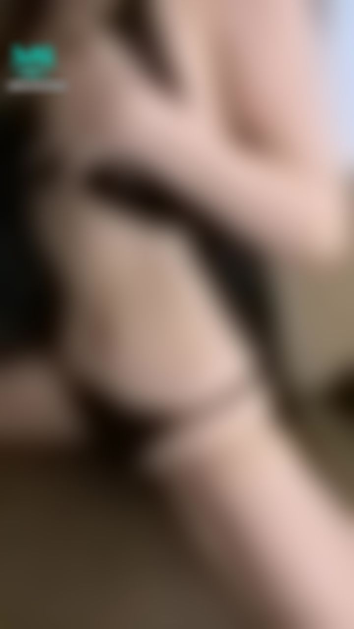 d********y : 露奶露小丁💕
把衣服掀起來
淫蕩女上位幫寶貝搖出來好嗎
摸著巨乳摸著荳荳好有感覺😳